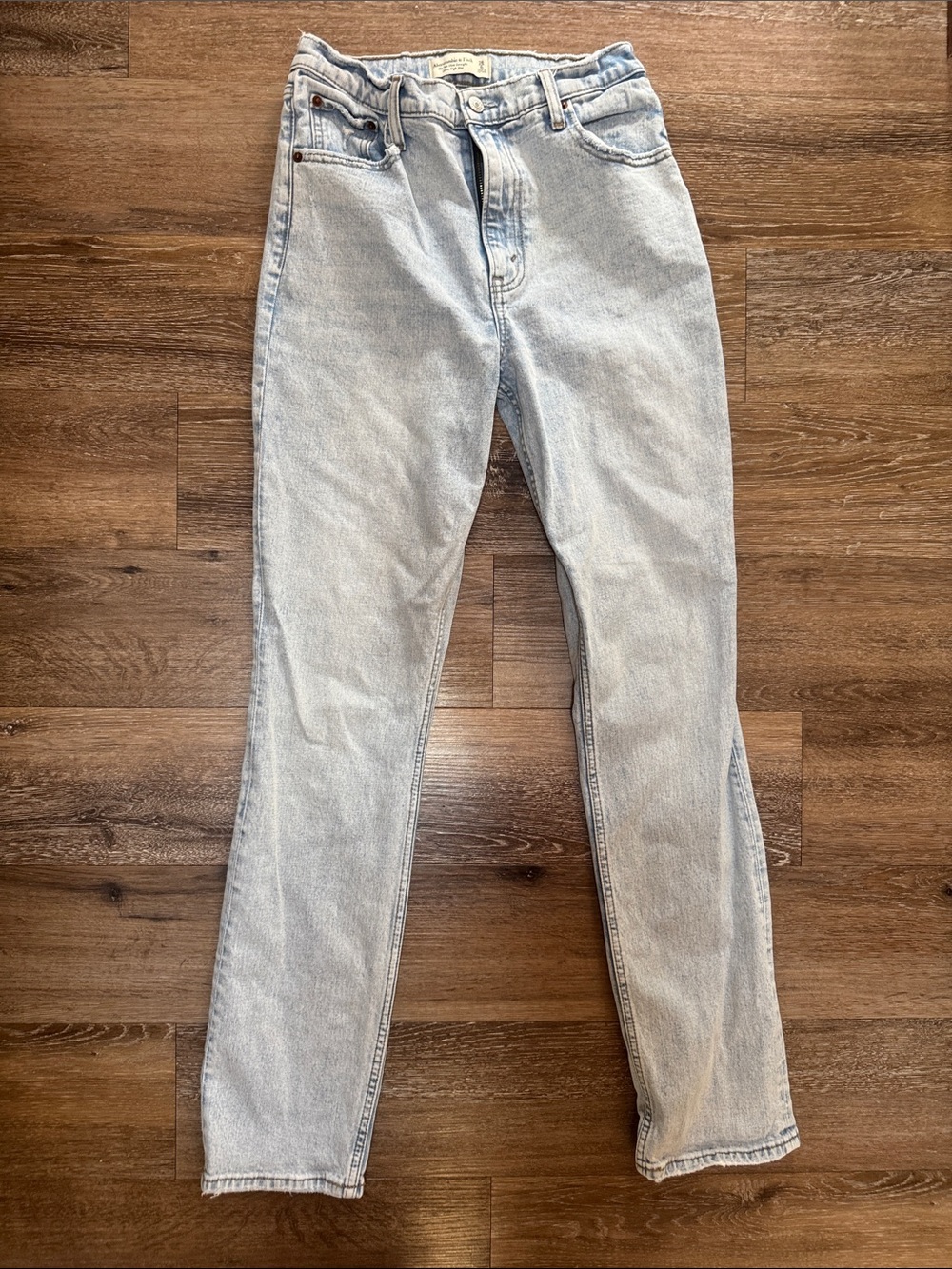 Abercrombie & Fitch the 90s Straight Ultra High-Rise Jeans